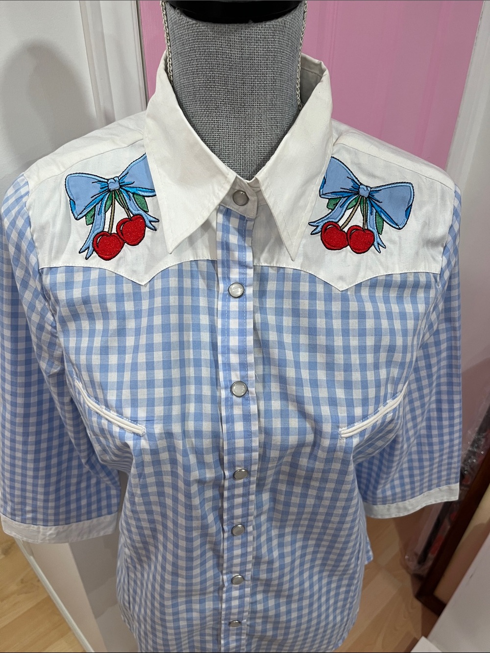 ๐ Cherry snap button blouse ๐ - Picture 2 of 6